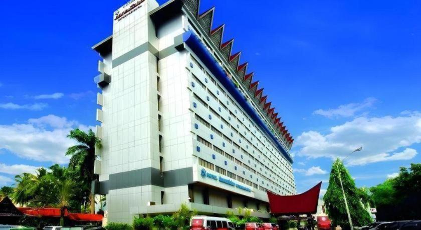 Danau Toba Hotel International Medan Dış mekan fotoğraf