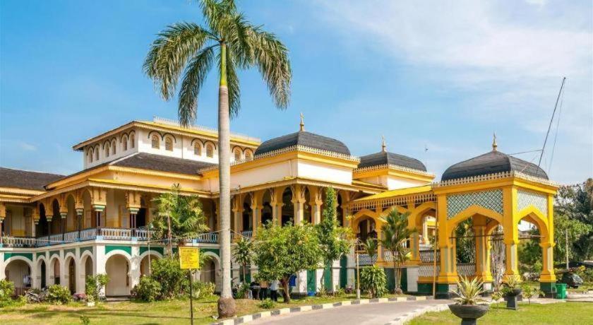 Danau Toba Hotel International Medan Dış mekan fotoğraf