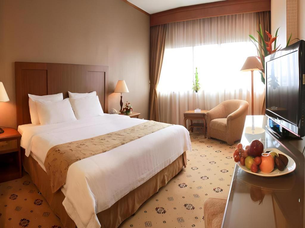 Danau Toba Hotel International Medan Dış mekan fotoğraf