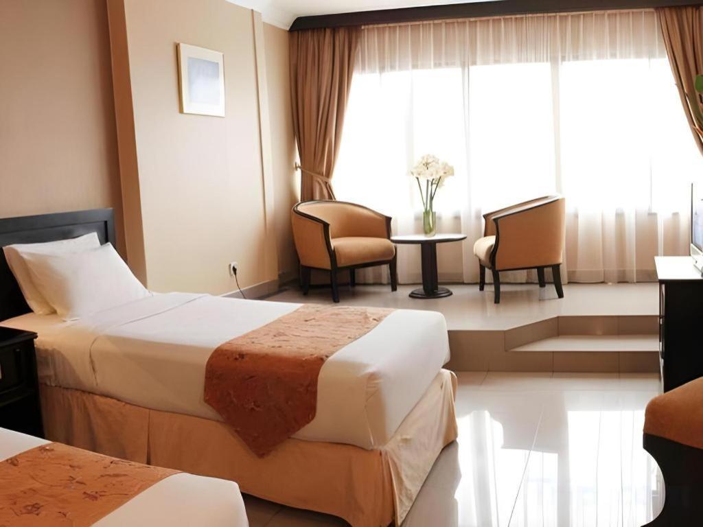 Danau Toba Hotel International Medan Dış mekan fotoğraf