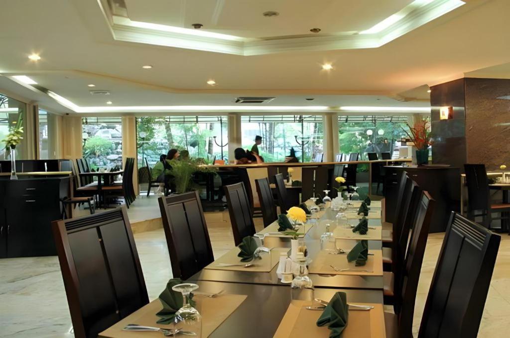 Danau Toba Hotel International Medan Dış mekan fotoğraf