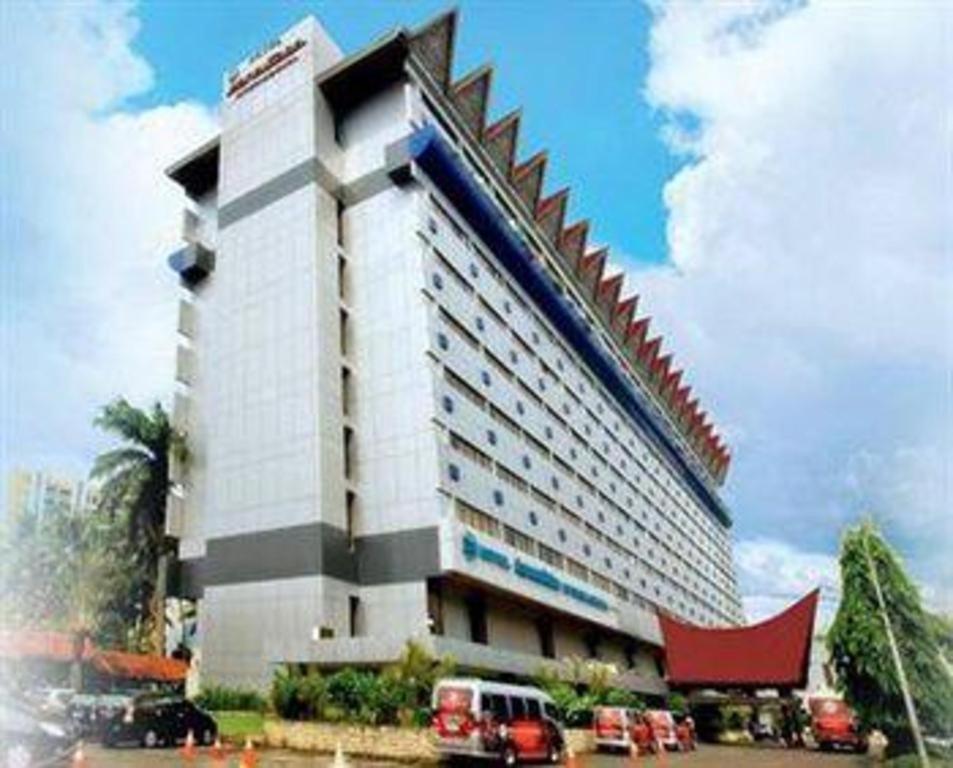 Danau Toba Hotel International Medan Dış mekan fotoğraf